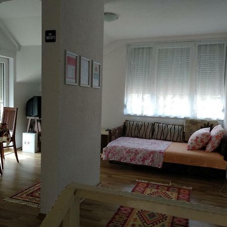 Family House Near Motorway 6 Guests 3 Bedrooms Veles Exterior photo