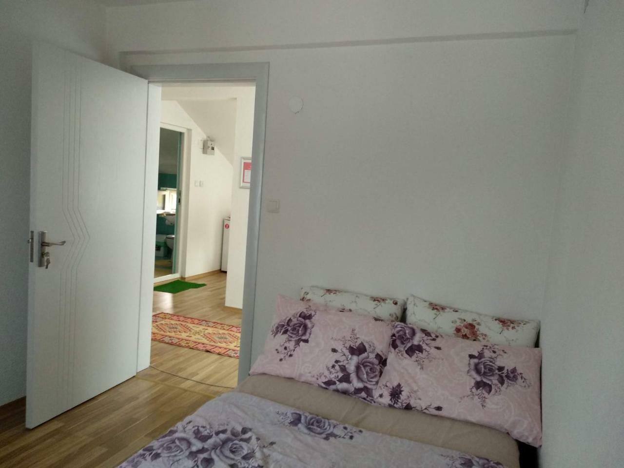 Family House Near Motorway 6 Guests 3 Bedrooms Veles Exterior photo