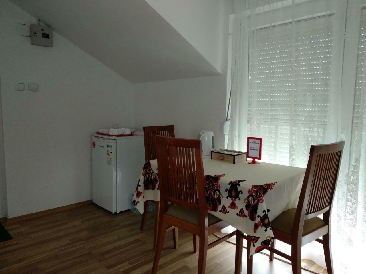 Family House Near Motorway 6 Guests 3 Bedrooms Veles Exterior photo